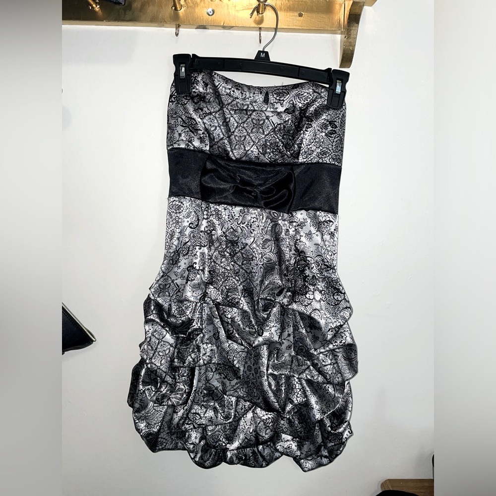 Ruby Rox black and white dress Size 7
